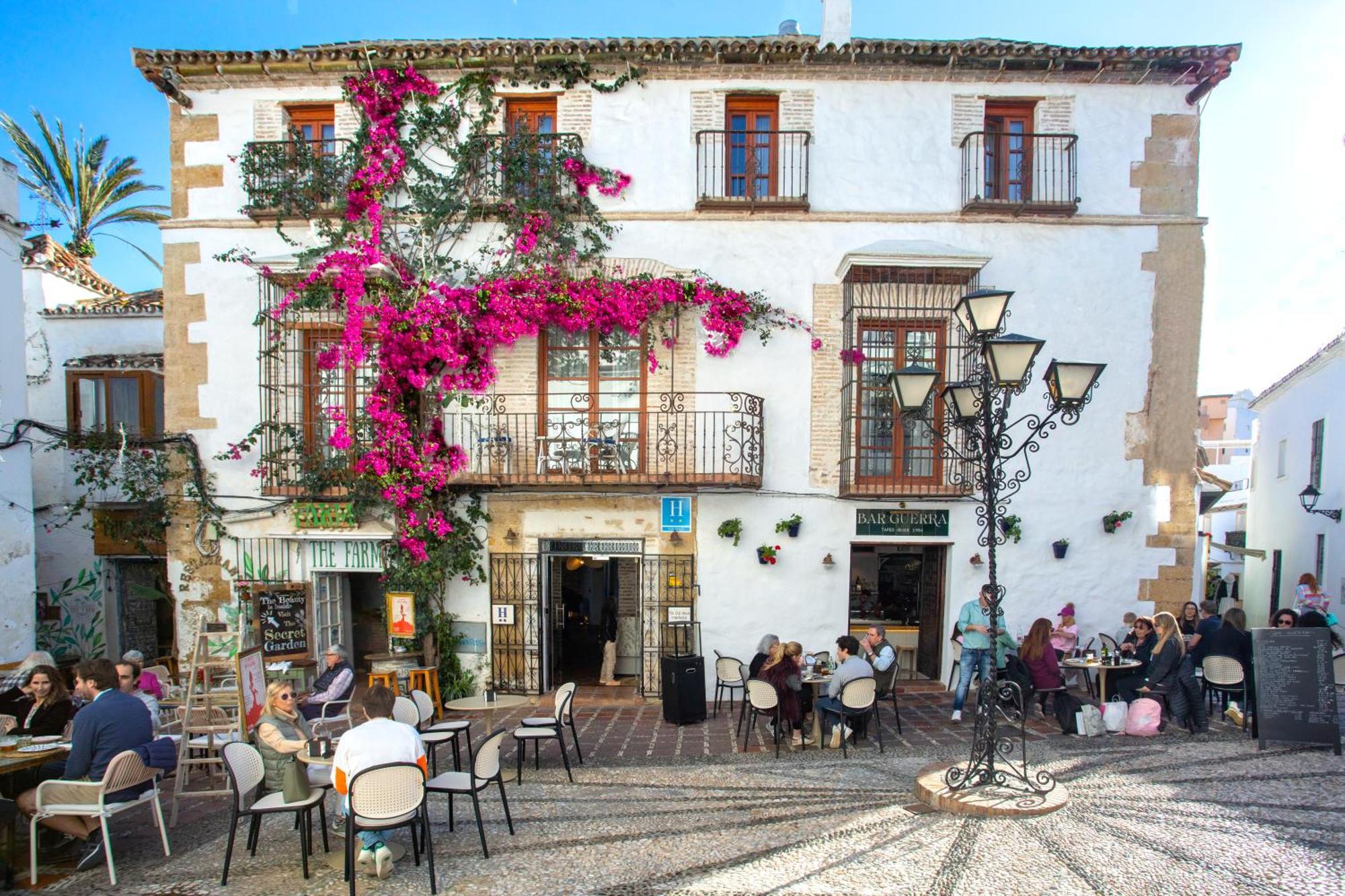 The Old House Marbella Hotel Exterior photo